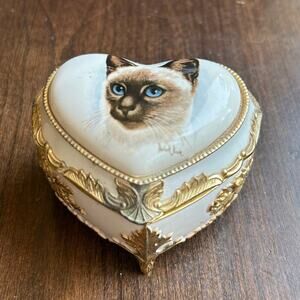 Vtg Siamese Cat Heart Shape Jewelry / Music Box Sign Derick Bown Play Memory ￼￼